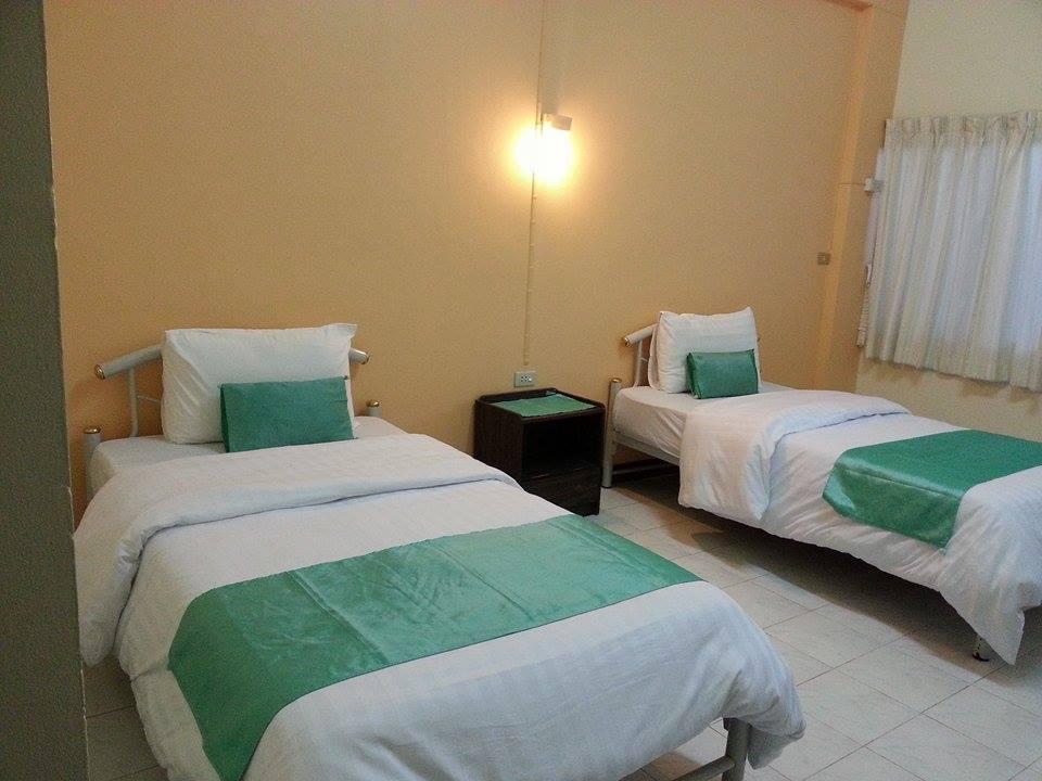 Hotel Lamphun Place Extérieur photo